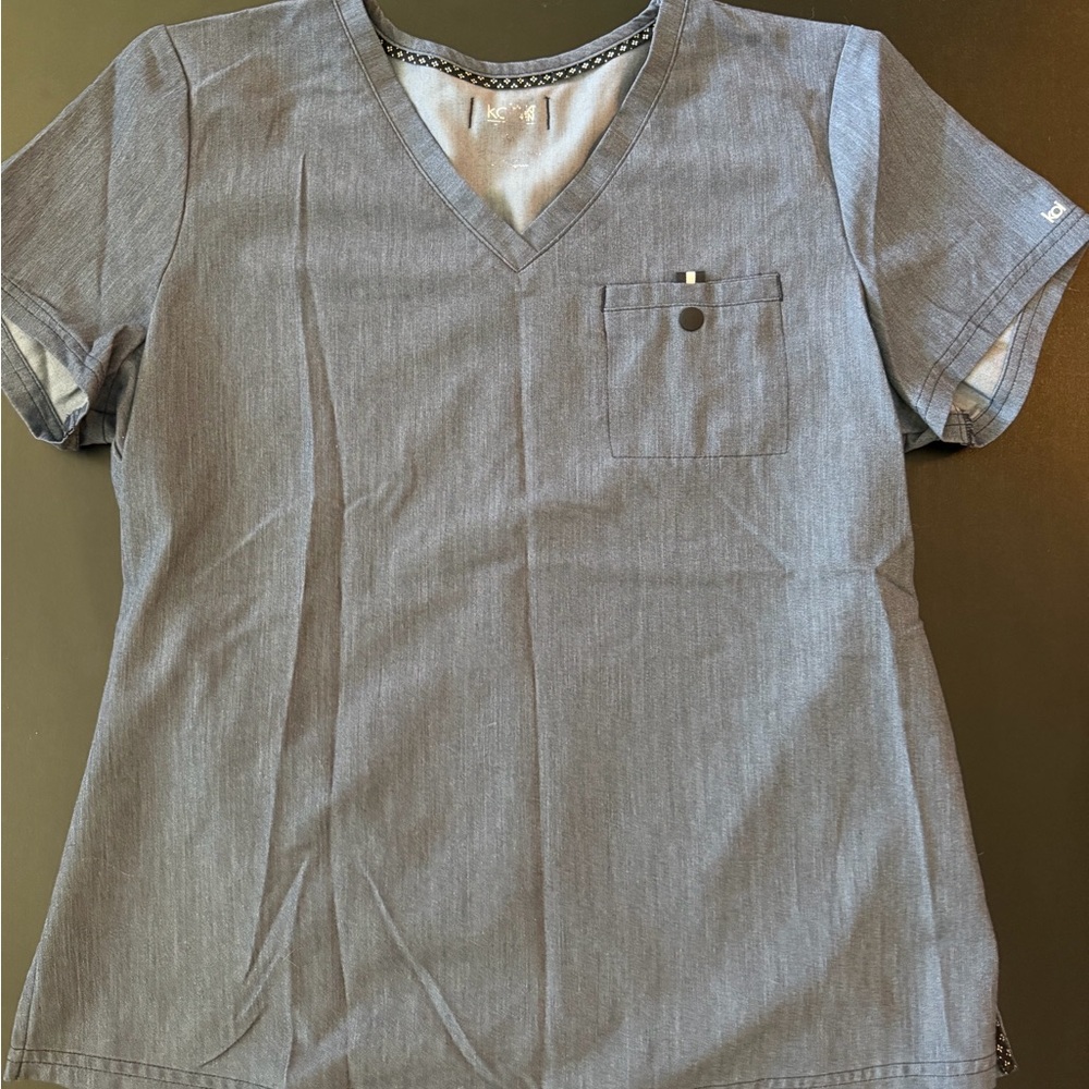 Women’s Koi NextGen scrub top